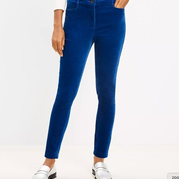 NWT Loft Sutton Skinny Pants in Blue Velvet Sz 4 Petite - Picture 1 of 8